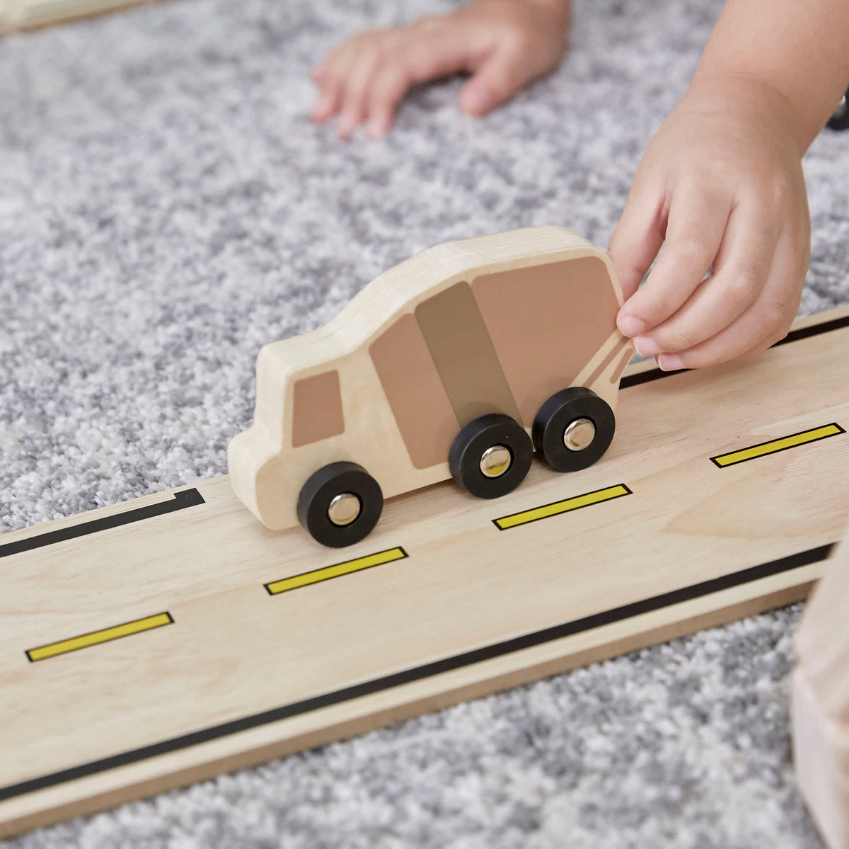G6713 Roadway System 42 pc. set Detail New