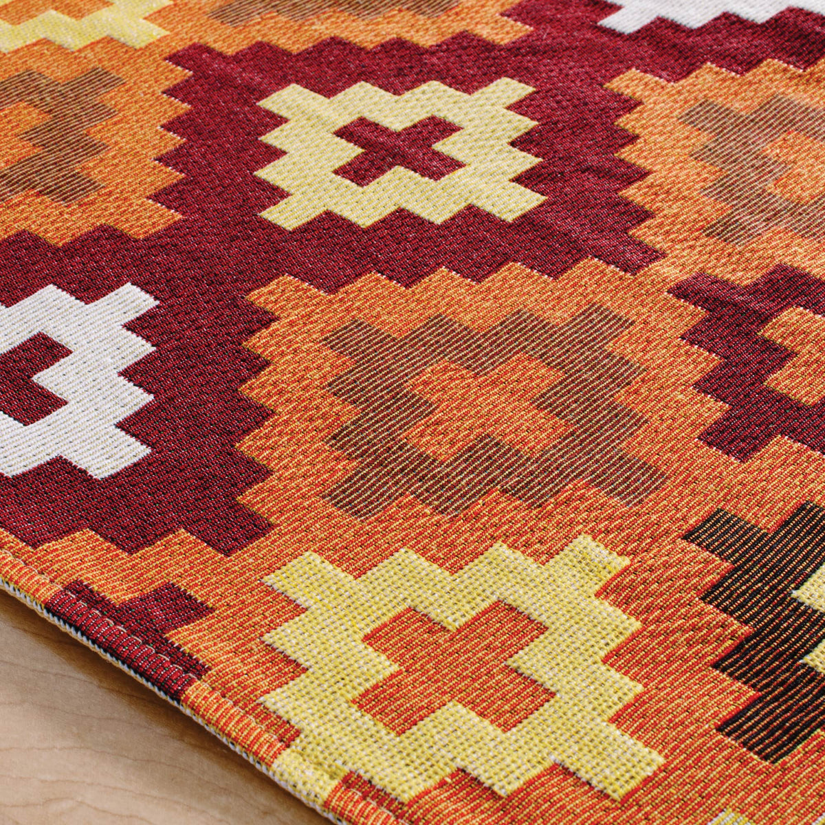 U7233 Warm Geo Decorative Runner Texture Detail