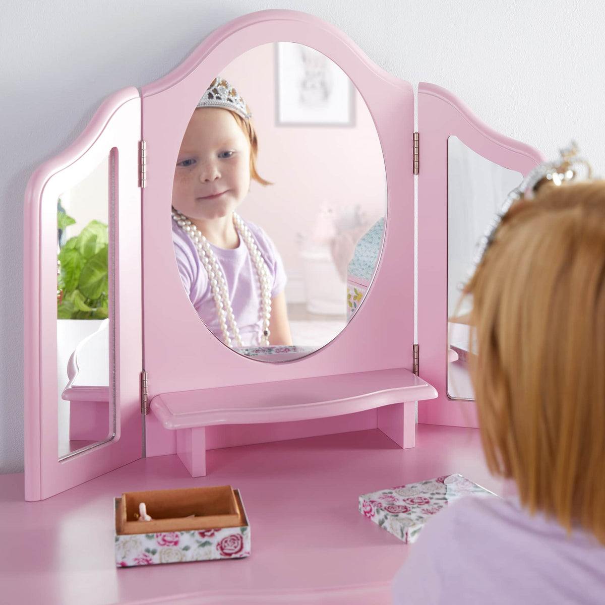 G87403 Vanity and Stool Pink Lifestyle 3 | Pink