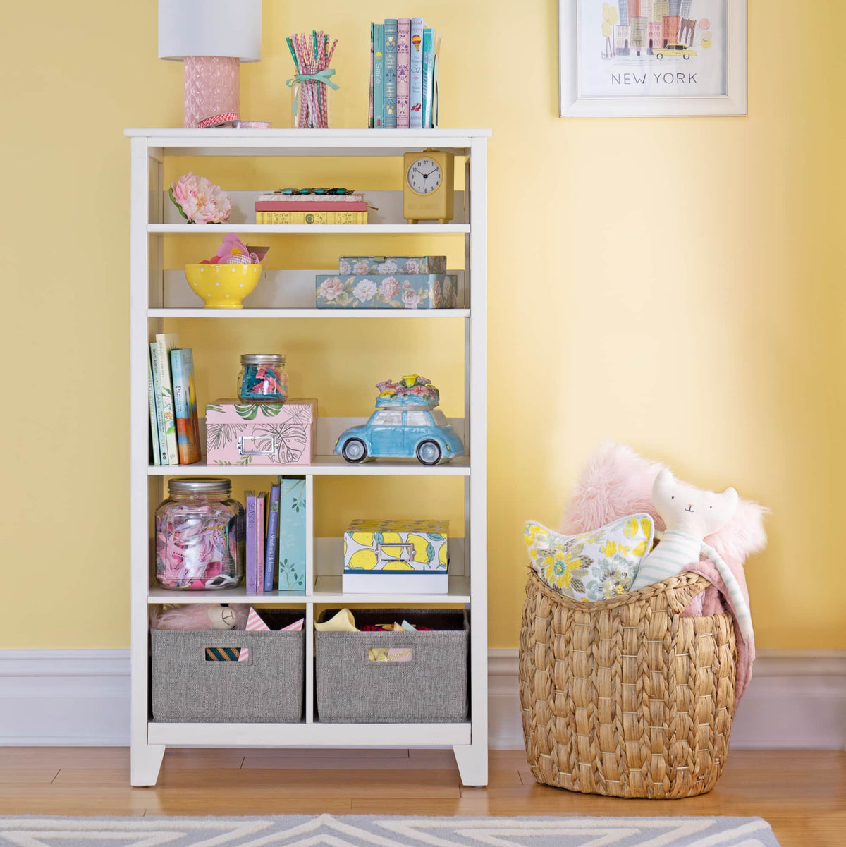 G76805 White Tall Bookcase Environmental 1Crop | Linen White
